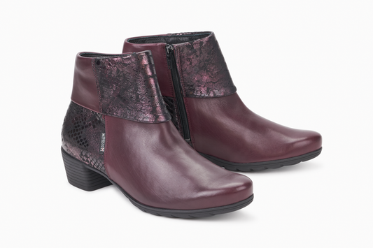 Stiefel Iris Burgund 